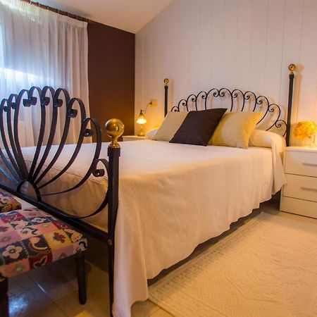 Low Cost Casa Brais San Pedro de Benquerencia ภายนอก รูปภาพ