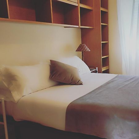 Low Cost Casa Brais San Pedro de Benquerencia ภายนอก รูปภาพ