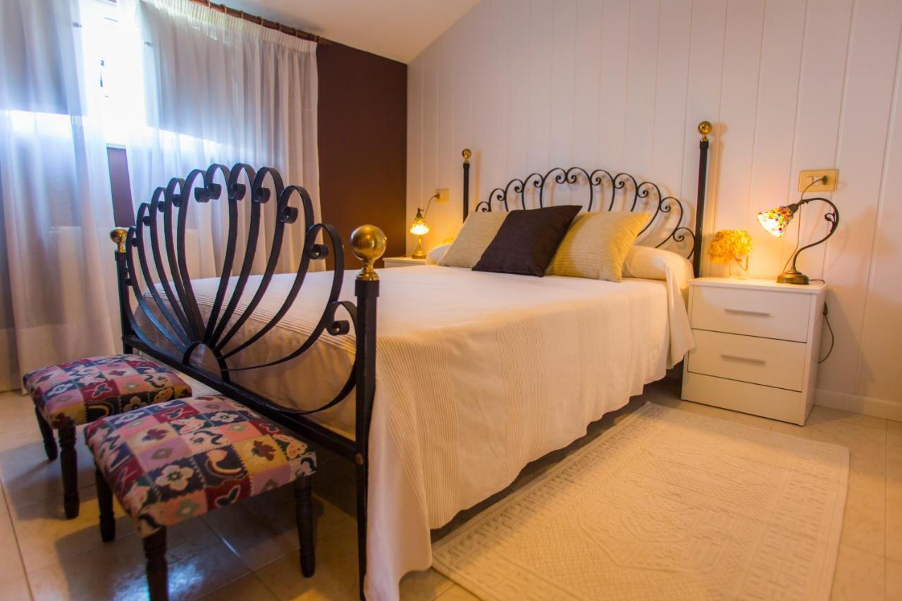 Low Cost Casa Brais San Pedro de Benquerencia ภายนอก รูปภาพ